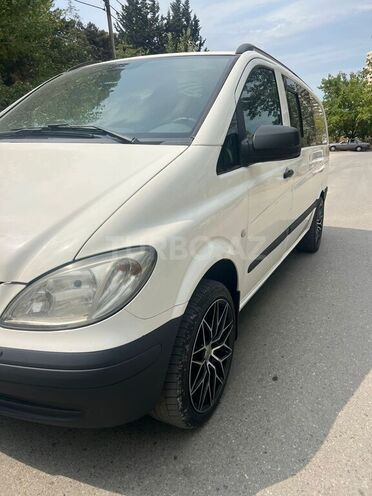 Mercedes Vito 111 2010, 318,456 km - 2.1 л - Bakı