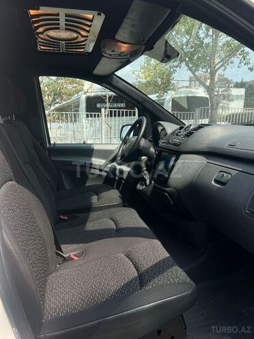 Mercedes Vito 111 2010, 318,456 km - 2.1 л - Bakı