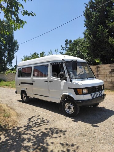 Mercedes 208 D 1994, 626,595 km - 2.3 л - Sabirabad