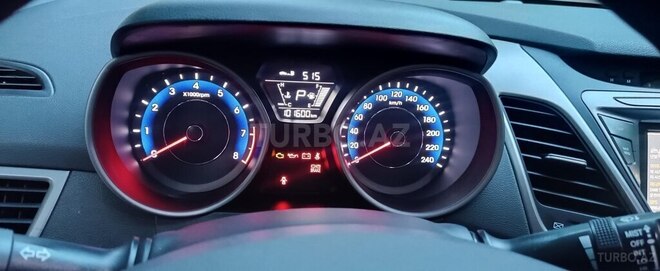 Hyundai Avante 2015, 106,000 km - 1.6 l - Bərdə