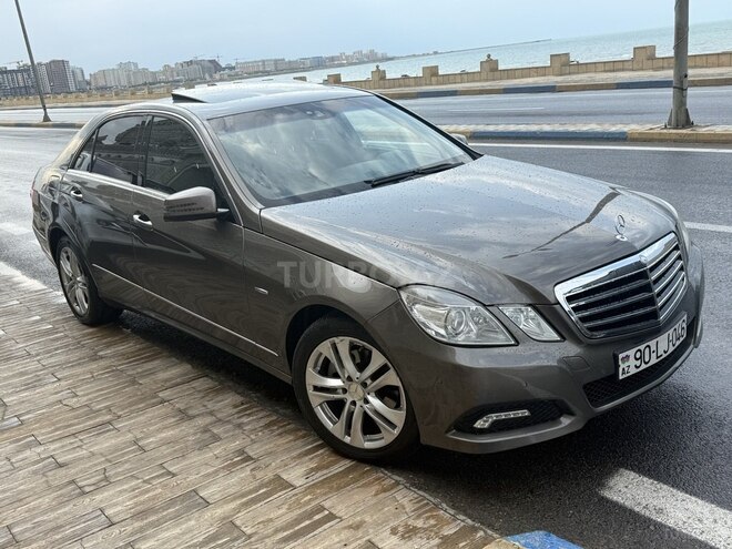 Mercedes E 220 2010, 292,900 km - 2.1 l - Bakı