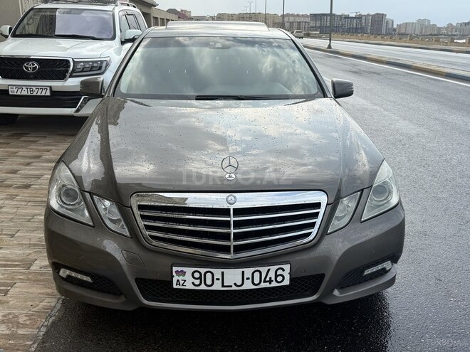 Mercedes E 220 2010, 292,900 km - 2.1 l - Bakı
