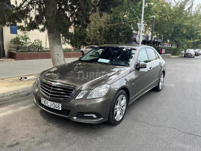 Mercedes E 220 2010, 292,900 km - 2.1 l - Bakı