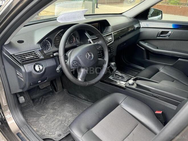 Mercedes E 220 2010, 292,900 km - 2.1 l - Bakı