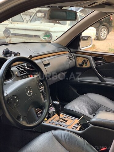 Mercedes E 320 2001, 312,000 km - 3.2 l - Gəncə