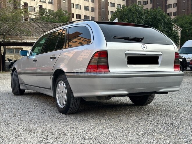 Mercedes C 220 2001, 356,000 km - 2.2 л - Bakı