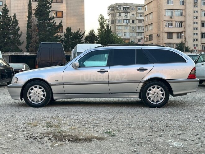 Mercedes C 220 2001, 356,000 km - 2.2 л - Bakı