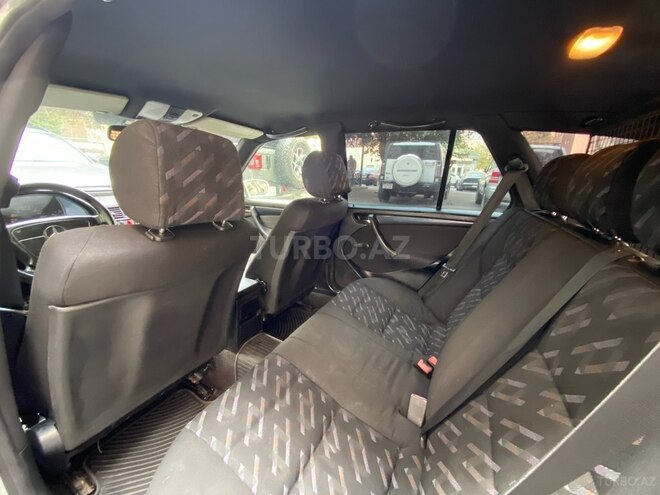 Mercedes C 220 2001, 356,000 km - 2.2 л - Bakı