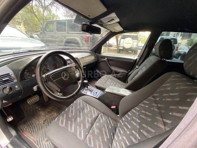 Mercedes C 220 2001, 356,000 km - 2.2 л - Bakı