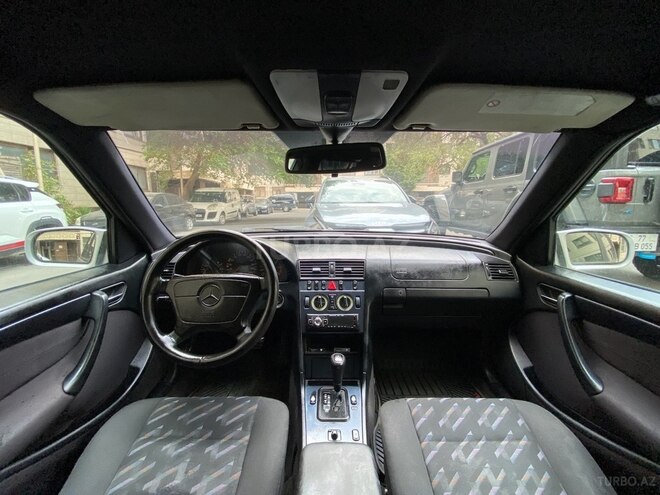 Mercedes C 220 2001, 356,000 km - 2.2 л - Bakı