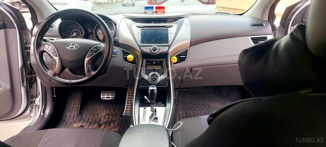 Hyundai Elantra 2013, 281,635 km - 1.8 l - Bakı