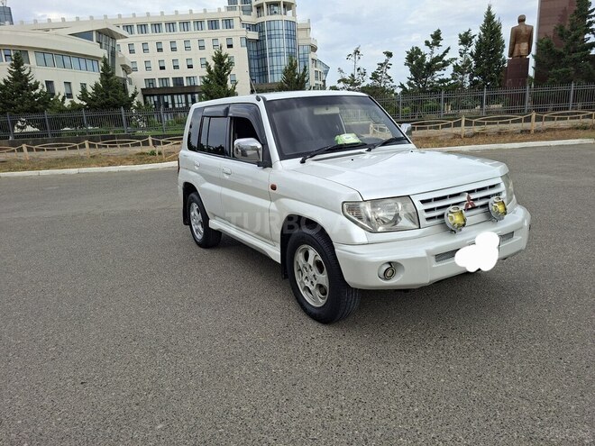 Mitsubishi Pajero io 1999, 380,000 km - 1.8 л - Bakı