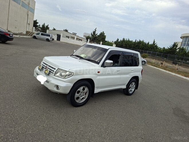 Mitsubishi Pajero io 1999, 380,000 km - 1.8 л - Bakı