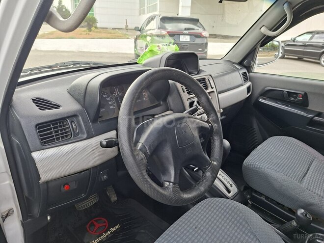 Mitsubishi Pajero io 1999, 380,000 km - 1.8 л - Bakı
