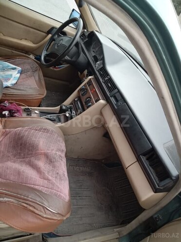 Mercedes E 200 1993, 500,000 km - 2.0 l - Sumqayıt