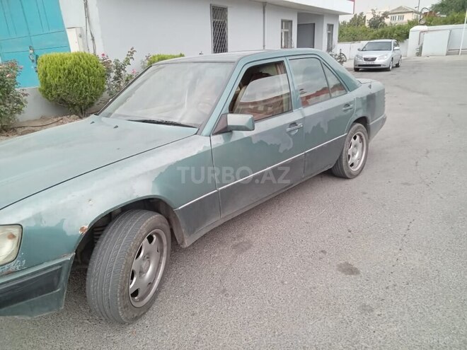 Mercedes E 200 1993, 500,000 km - 2.0 l - Sumqayıt
