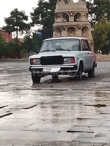 LADA (VAZ) 2107 2004, 250,000 km - 1.6 l - Şabran