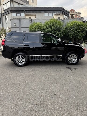 Toyota Land Cruiser Prado 2011, 135,000 km - 4.0 l - Bakı