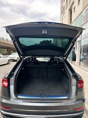 Audi Q8 2023, 45,000 km - 3.0 l - Bakı