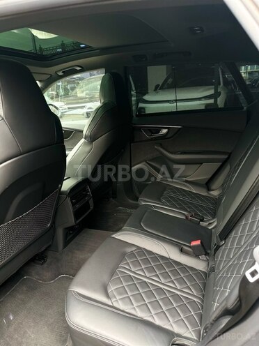 Audi Q8 2023, 45,000 km - 3.0 l - Bakı