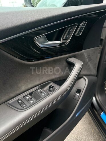 Audi Q8 2023, 45,000 km - 3.0 l - Bakı