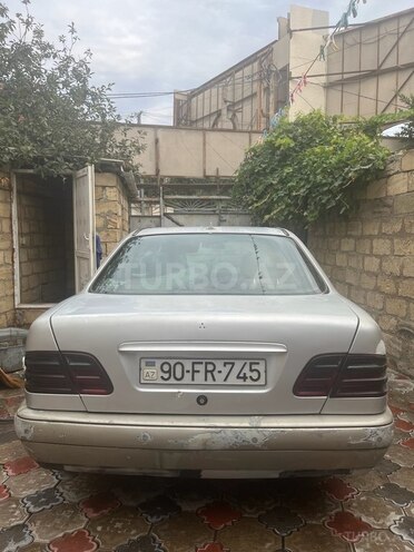 Mercedes E 220 1997, 500,000 km - 2.2 l - Bakı