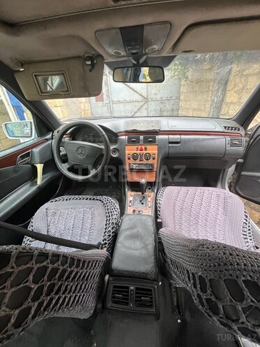 Mercedes E 220 1997, 500,000 km - 2.2 l - Bakı