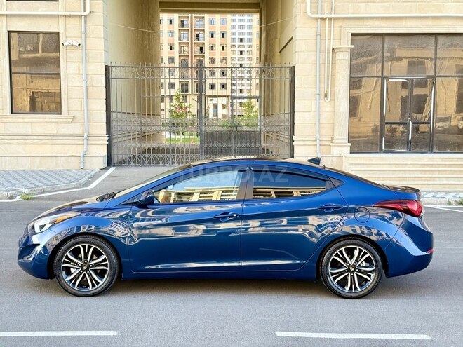 Hyundai Elantra 2016, 140,326 km - 1.8 l - Bakı