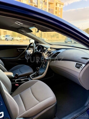 Hyundai Elantra 2016, 140,326 km - 1.8 l - Bakı