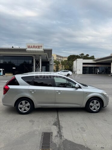 Kia  2008, 278,000 km - 1.6 l - Bakı