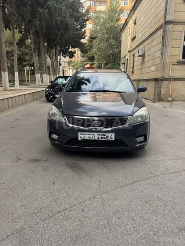 Kia Ceed 2010, 285,000 km - 1.6 л - Bakı