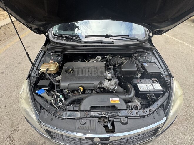 Kia Ceed 2010, 285,000 km - 1.6 л - Bakı