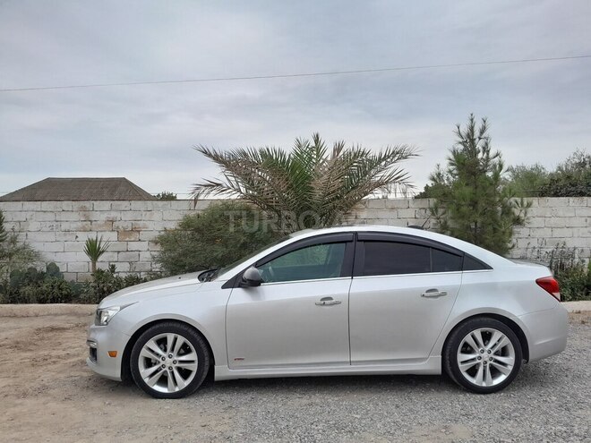 Chevrolet Cruze 2015, 218,089 km - 1.4 l - Salyan
