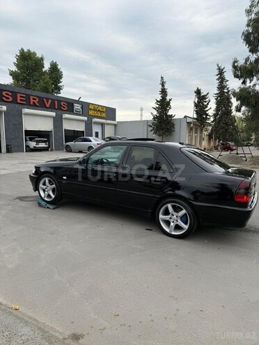 Mercedes C 240 1999, 400,000 km - 2.4 л - Sabirabad