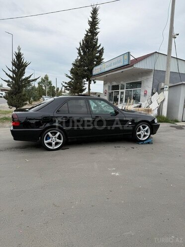 Mercedes C 240 1999, 400,000 km - 2.4 л - Sabirabad