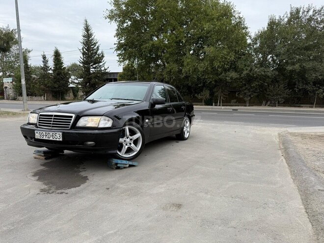 Mercedes C 240 1999, 400,000 km - 2.4 л - Sabirabad