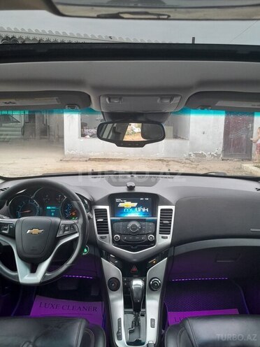 Chevrolet Cruze 2015, 218,089 km - 1.4 l - Salyan