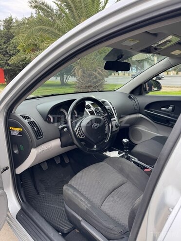 Kia  2008, 278,000 km - 1.6 l - Bakı