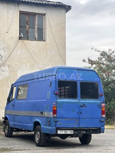 Mercedes 208 D 1990, 330,000 km - 2.5 l - Şəki