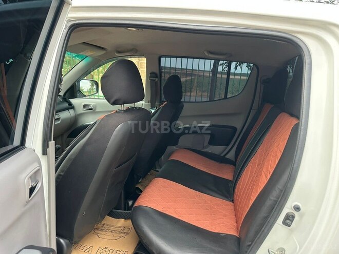 Mitsubishi L200 2014, 291,000 km - 2.5 l - İsmayıllı