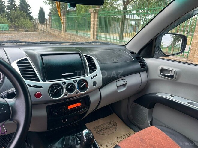 Mitsubishi L200 2014, 291,000 km - 2.5 l - İsmayıllı