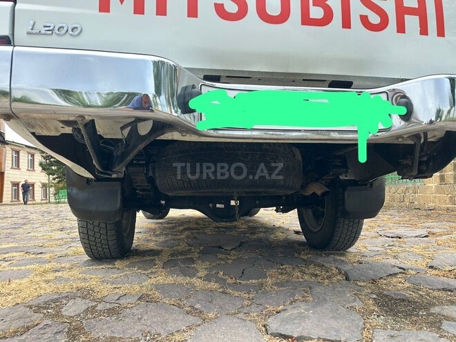 Mitsubishi L200 2014, 291,000 km - 2.5 l - İsmayıllı