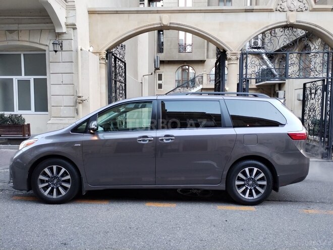Toyota Sienna 2019, 190,000 km - 3.5 l - Bakı