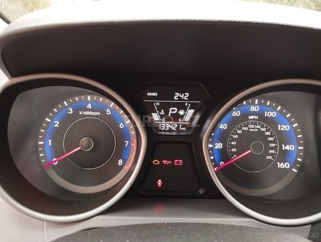 Hyundai Elantra 2015, 133,000 km - 1.8 л - Bakı
