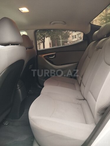 Hyundai Elantra 2015, 133,000 km - 1.8 л - Bakı