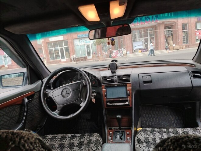 Mercedes C 220 1993, 456,000 km - 2.2 л - Goranboy