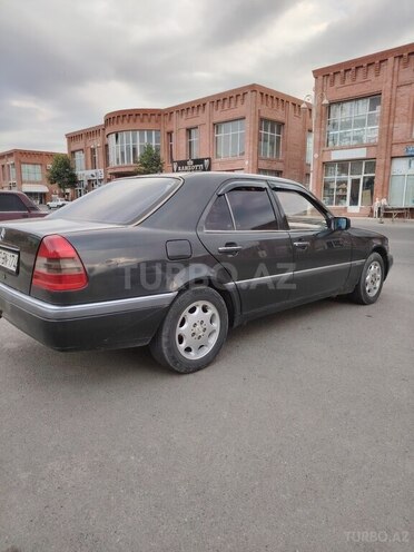 Mercedes C 220 1993, 456,000 km - 2.2 л - Goranboy