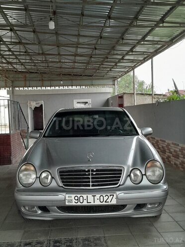 Mercedes E 270 1999, 347,530 km - 2.7 л - Salyan