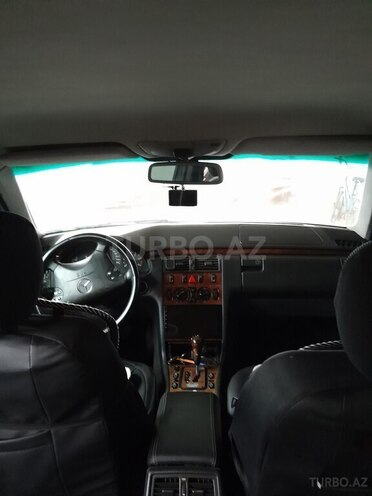 Mercedes E 270 1999, 347,530 km - 2.7 л - Salyan