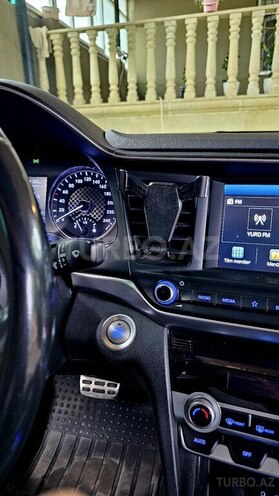Hyundai Elantra 2019, 126,437 km - 2.0 l - Bakı